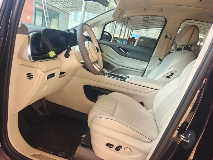 VOYAH Dreamer PHEV 2024 Model Ultra-long Endurance Ultimate Edition – фото 9