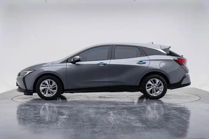 Buick Velite 6 PHEV 2022 Model Connected Fashion Model – фото 4