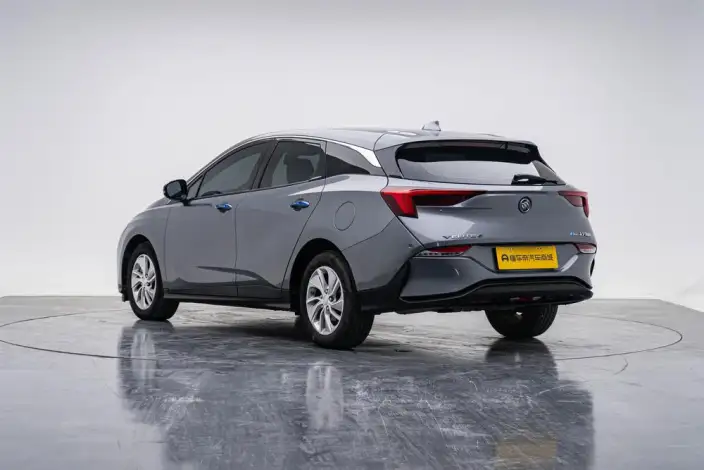 Buick Velite 6 PHEV 2022 Model Connected Fashion Model – фото 5