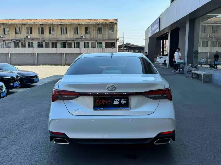 Toyota Avalon 2023 Model 2.0L CVT Deluxe Edition – фото 5