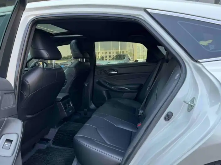 Toyota Avalon 2023 Model 2.0L CVT Deluxe Edition – фото 9