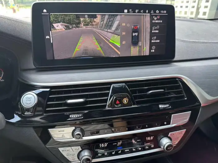 BMW 5 Series 2022 Model Facelift 530Li Exclusive Model M Sports Set – фото 8