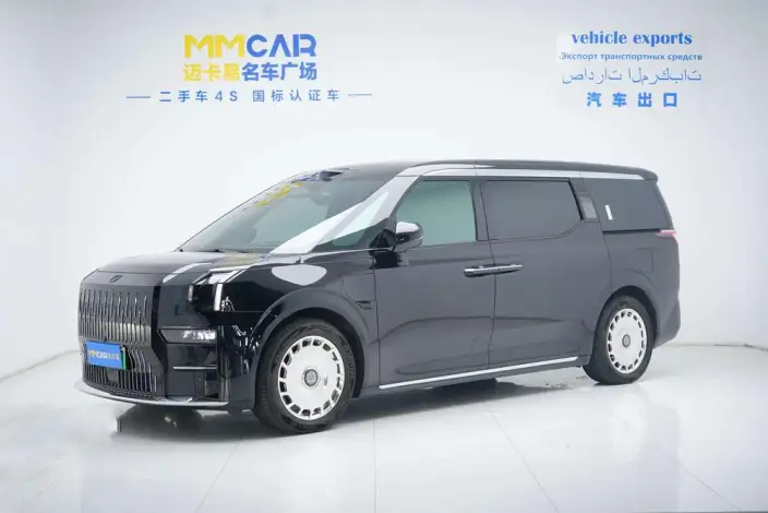 ZEEKR 009 2024 Model VI seat Executive Edition 4WD 108kWh – фото 1