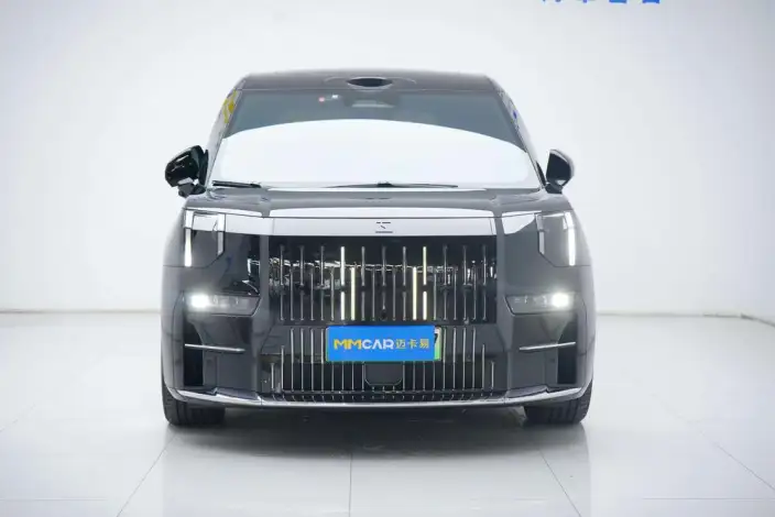 ZEEKR 009 2024 Model VI seat Executive Edition 4WD 108kWh – фото 2