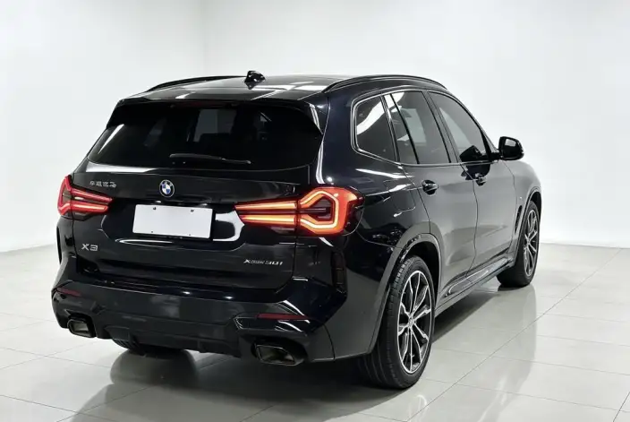 BMW X3 2023 Model xDrive30i Leading Model M Night Set – фото 6