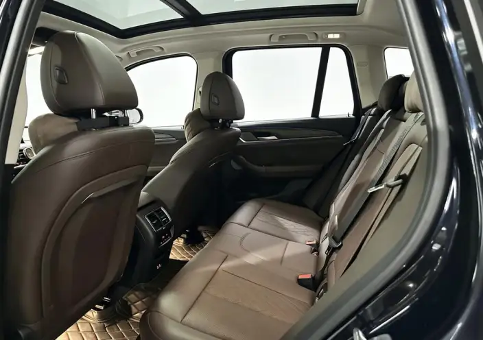 BMW X3 2023 Model xDrive30i Leading Model M Night Set – фото 9