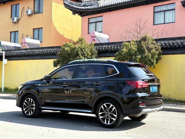 Roewe RX5 2017 модификация 20T 2WD автоматическое Internet Zhizun Edition – фото 7