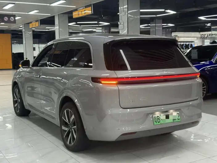 Li Auto L8 2023 Model Pro Edition – фото 3