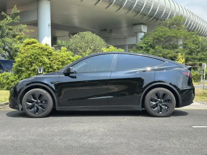 Model Y 2023 Model Rear-wheel drive version – фото 4