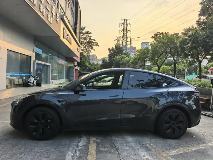 Model Y 2024 Model Rear-wheel drive version – фото 3