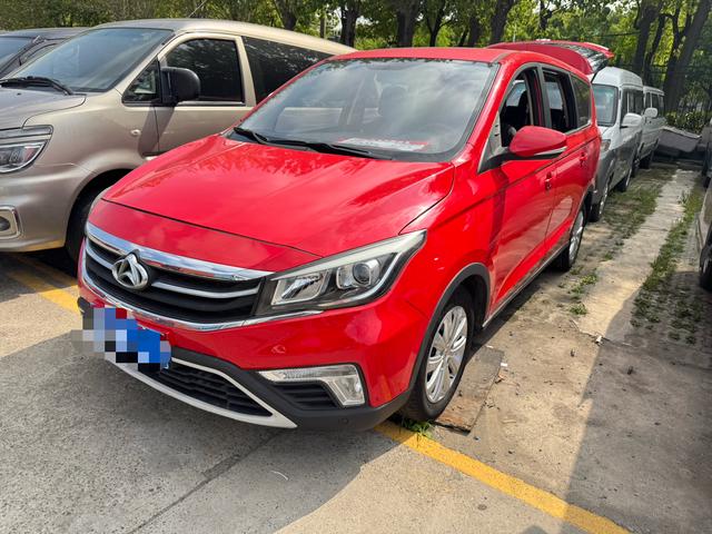 Changan Auchan A800 Модель 2019 года 1.5T Manual Luxury Xiang тип National V
