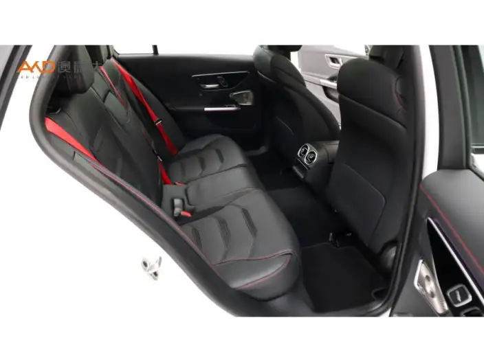 Mercedes-Benz C-Class AMG 2024 Model AMG C 43 4MATIC Travel Sedan Special Edition – фото 8