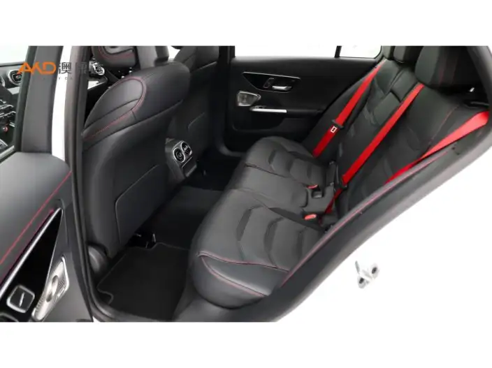 Mercedes-Benz C-Class AMG 2024 Model AMG C 43 4MATIC Travel Sedan Special Edition – фото 9
