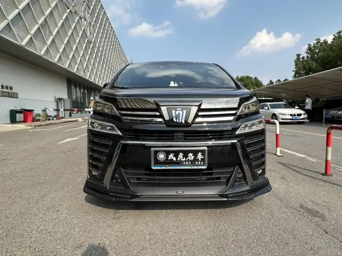 Vellfire 2023 Model Toyota Crown 2.5L Intelligent Hybrid 4WD Supreme Edition – фото 2