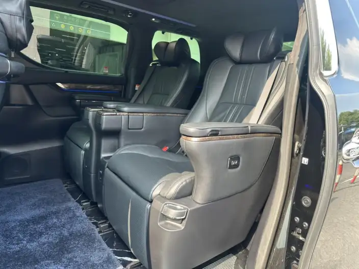 Vellfire 2023 Model Toyota Crown 2.5L Intelligent Hybrid 4WD Supreme Edition – фото 10