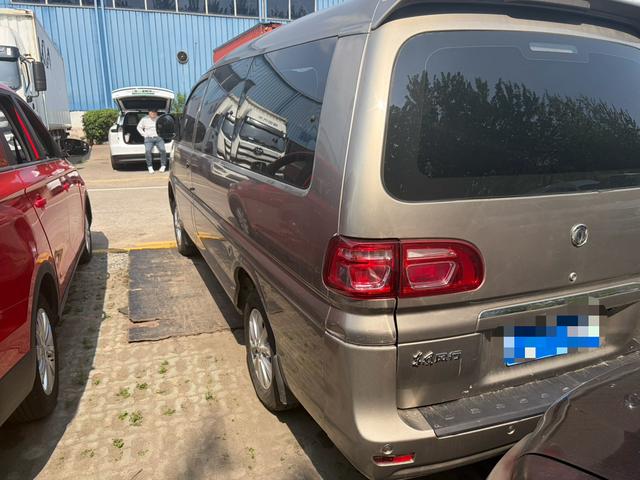 Dongfeng Lingzhi 2018 M5L 1.6L 7-seater Luxury – фото 5
