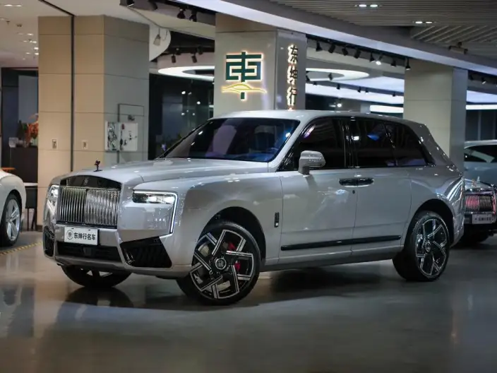 Cullinan 2025 Model Series II Black Badge – фото 1