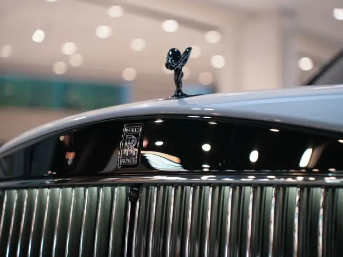 Cullinan 2025 Model Series II Black Badge – фото 9