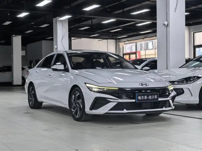 Hyundai Ioniq 2023 Model 1.5L CVT LUX Premium Edition – фото 3