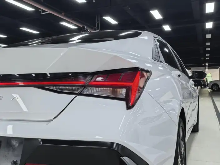 Hyundai Ioniq 2023 Model 1.5L CVT LUX Premium Edition – фото 10