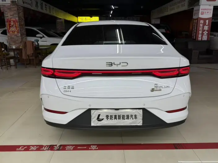 BYD Qin PLUS DM 2026 Model DM-i 210KM Enterprising Model – фото 5