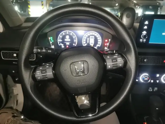 Honda Civic 2023 Model 240TURBO CVT Momentum Edition – фото 7