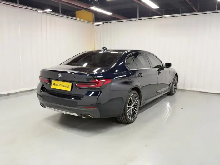 BMW 5 Series 2023 Model 530Li Leading Model M Sports Set – фото 7