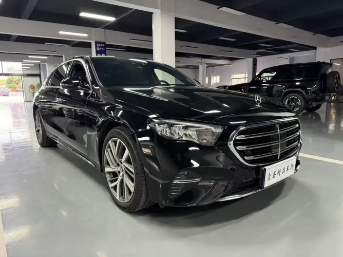 Mercedes-Benz E-Class 2025 Model E 300 L Fashion Model sedan – фото 3