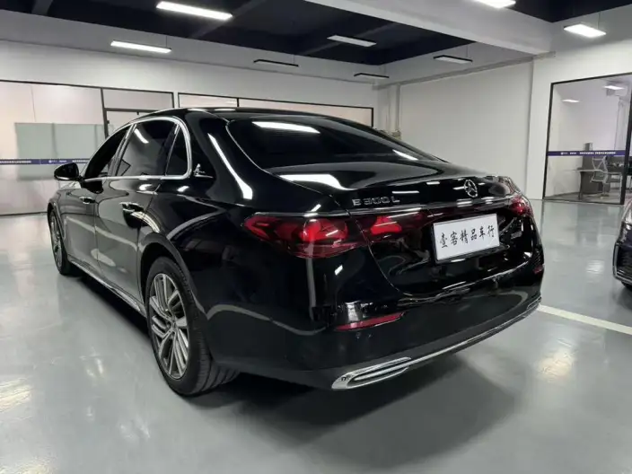 Mercedes-Benz E-Class 2025 Model E 300 L Fashion Model sedan – фото 4