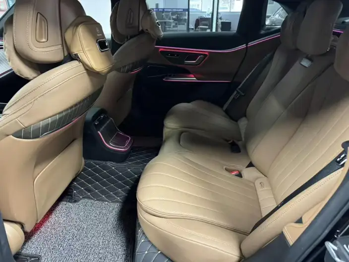 Mercedes-Benz E-Class 2025 Model E 300 L Fashion Model sedan – фото 9