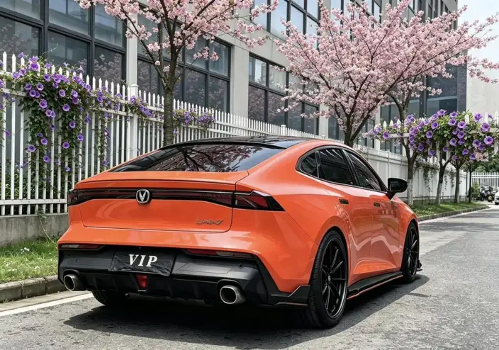 Changan UNI-V 2023 Model 1.5T Exclusive Model – фото 6