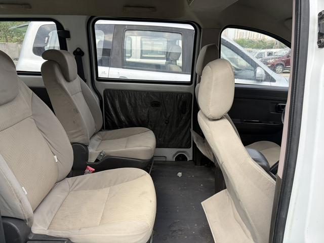 Wuling Rongguang V 2016 модификация 1.2L Standard type – фото 8