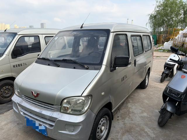 WULING Sunshine 2014 модификация 1.2L Extended Edition LD6 – фото 1