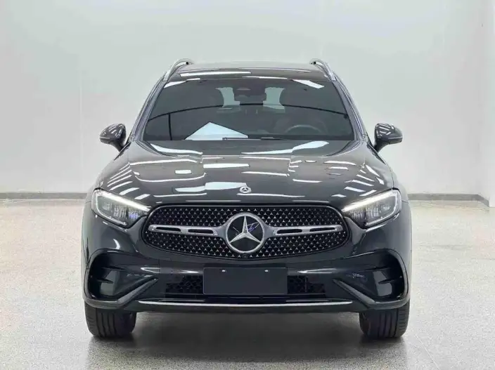 Mercedes-Benz GLC 2024 Model Facelift GLC 300 L 4MATIC Dynamic Model 5 seat – фото 2