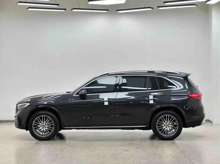 Mercedes-Benz GLC 2024 Model Facelift GLC 300 L 4MATIC Dynamic Model 5 seat – фото 4