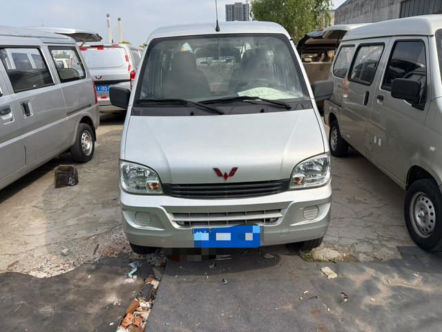 WULING Sunshine Модель 2020 года 1.2L Van transporter Practical 5 seat LSI – фото 2