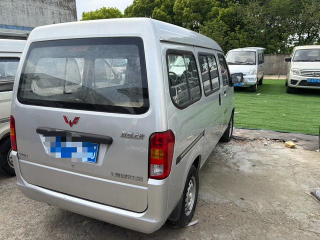 WULING Sunshine Модель 2020 года 1.2L Van transporter Practical 5 seat LSI – фото 5
