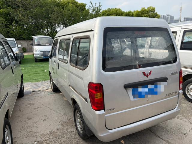 WULING Sunshine Модель 2020 года 1.2L Van transporter Practical 5 seat LSI – фото 7