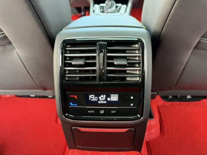 Volkswagen CC 2021 Model 380TSI Eye-catching version – фото 9