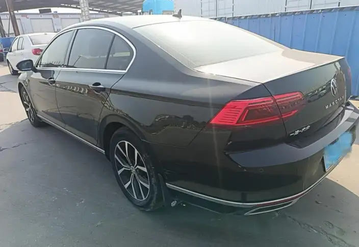 Volkswagen Magotan 2020 Model 330TSI DSG Leading Model – фото 3