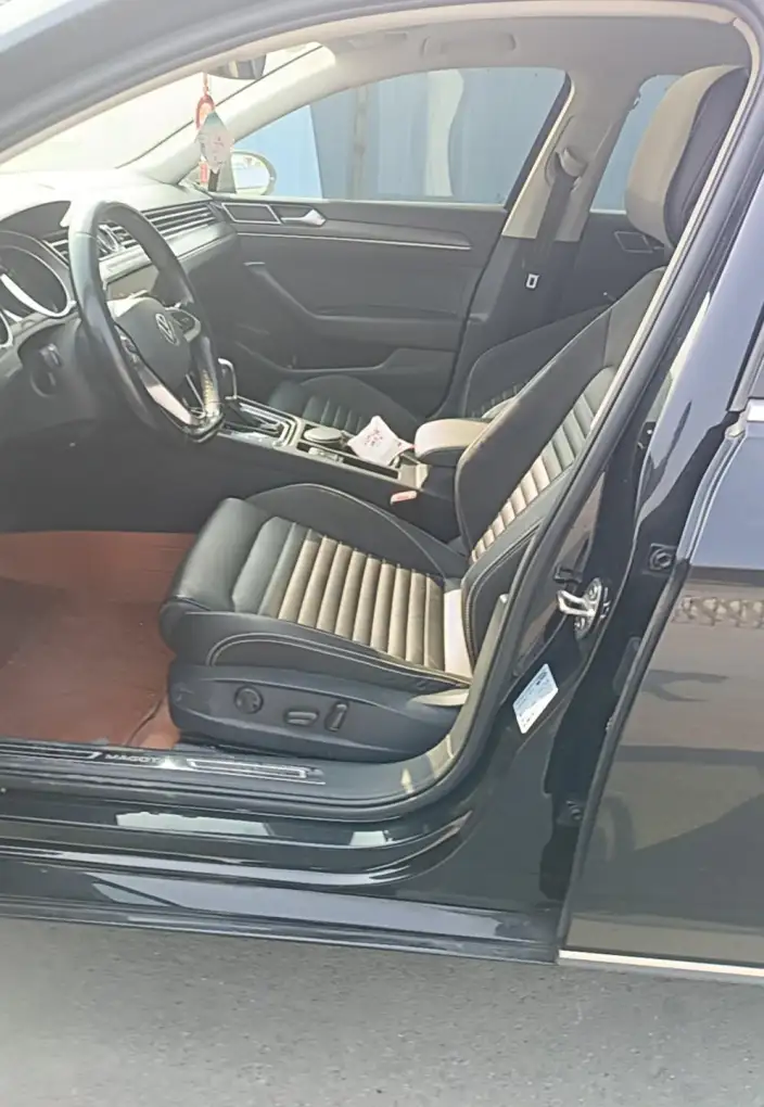 Volkswagen Magotan 2020 Model 330TSI DSG Leading Model – фото 7