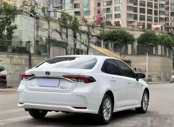 Toyota Corolla 2022 Model Hybrid 1.8L E-CVT Pioneer Edition – фото 6