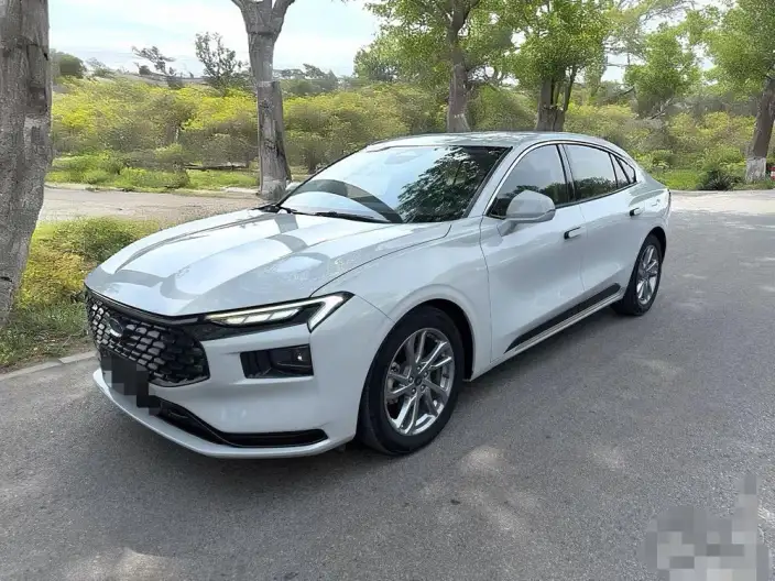 Ford Mondeo 2023 Model EcoBoost 180 Luxury Model – фото 1