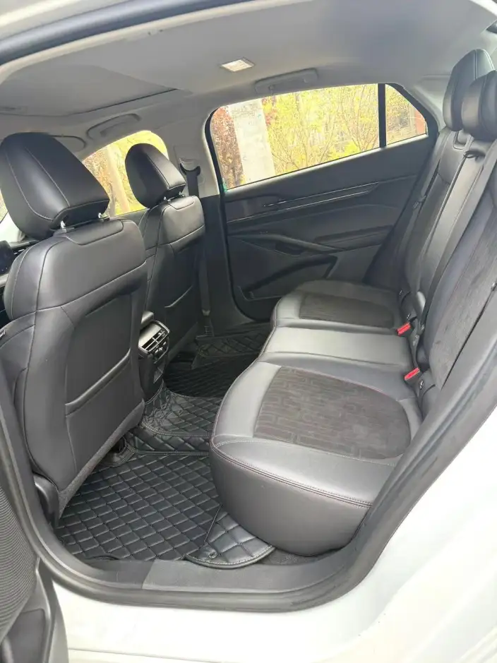 Ford Mondeo 2023 Model EcoBoost 180 Luxury Model – фото 10