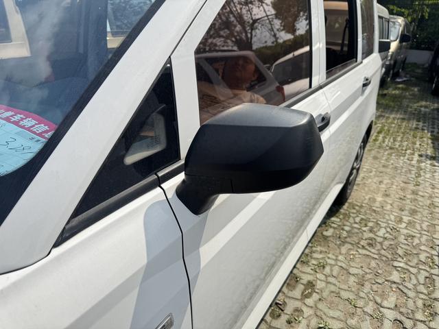 WULING Hongguang Plus 2019 1.5T Manual Standard 5-Seater – фото 4
