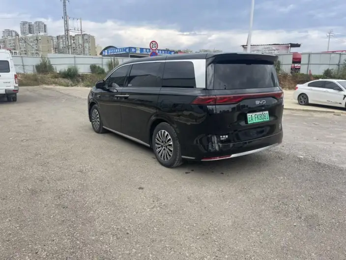 Xia 2025 Model DM-i 180KM Excellence Model – фото 5