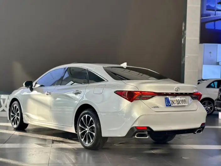 Toyota Avalon 2022 Model 2.0L Deluxe Edition – фото 4