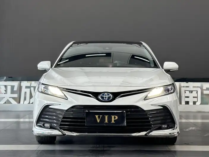 Toyota Camry 2023 Model Hybrid 2.5HG Deluxe Edition – фото 2