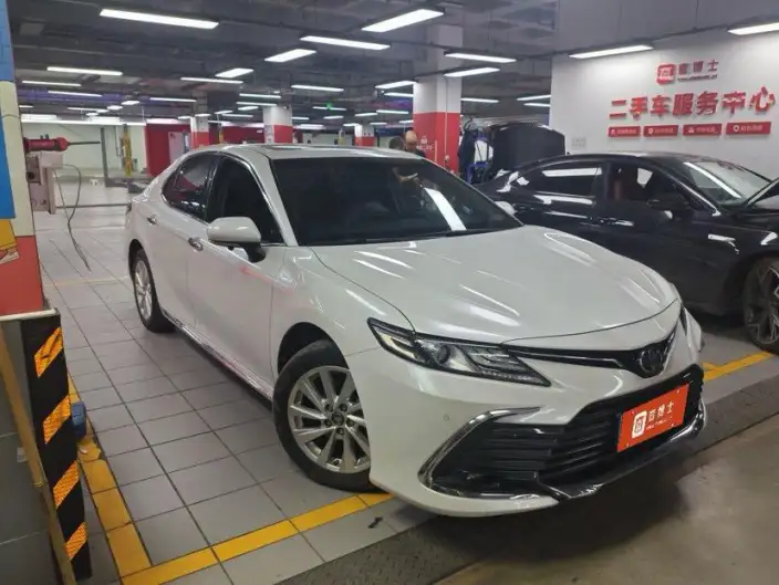 Toyota Camry 2023 Model 2.0G Deluxe Edition – фото 2