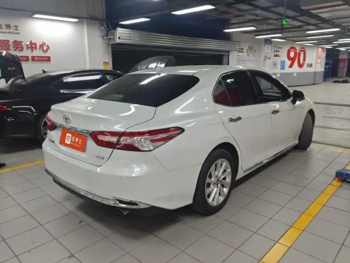 Toyota Camry 2023 Model 2.0G Deluxe Edition – фото 4